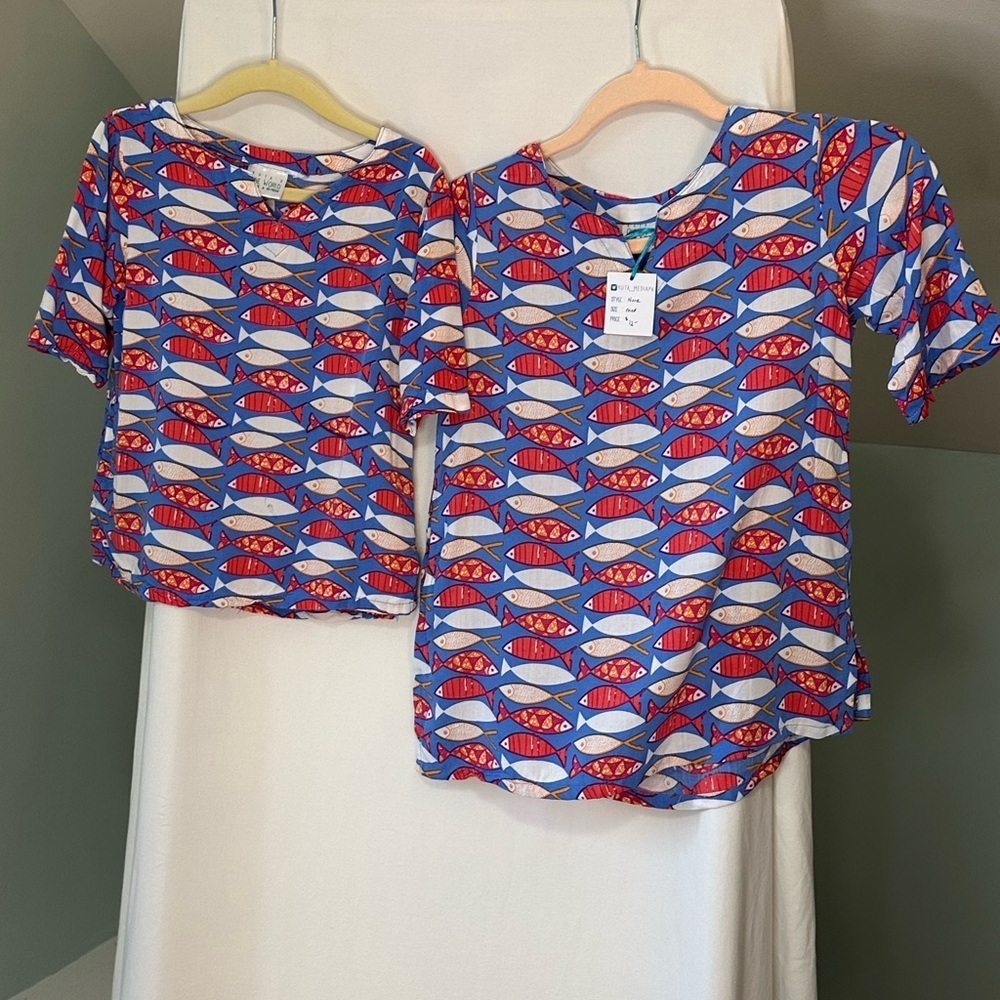 Sister & Me Matching Colorful Fish Print Cover Ups Size Xsmall & Medium. — image 7 of 8